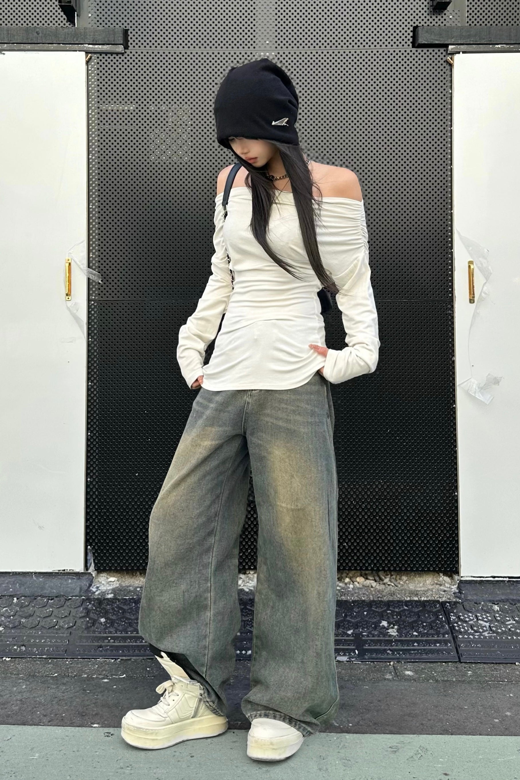 オフショルダーシルエットトップス NA10428