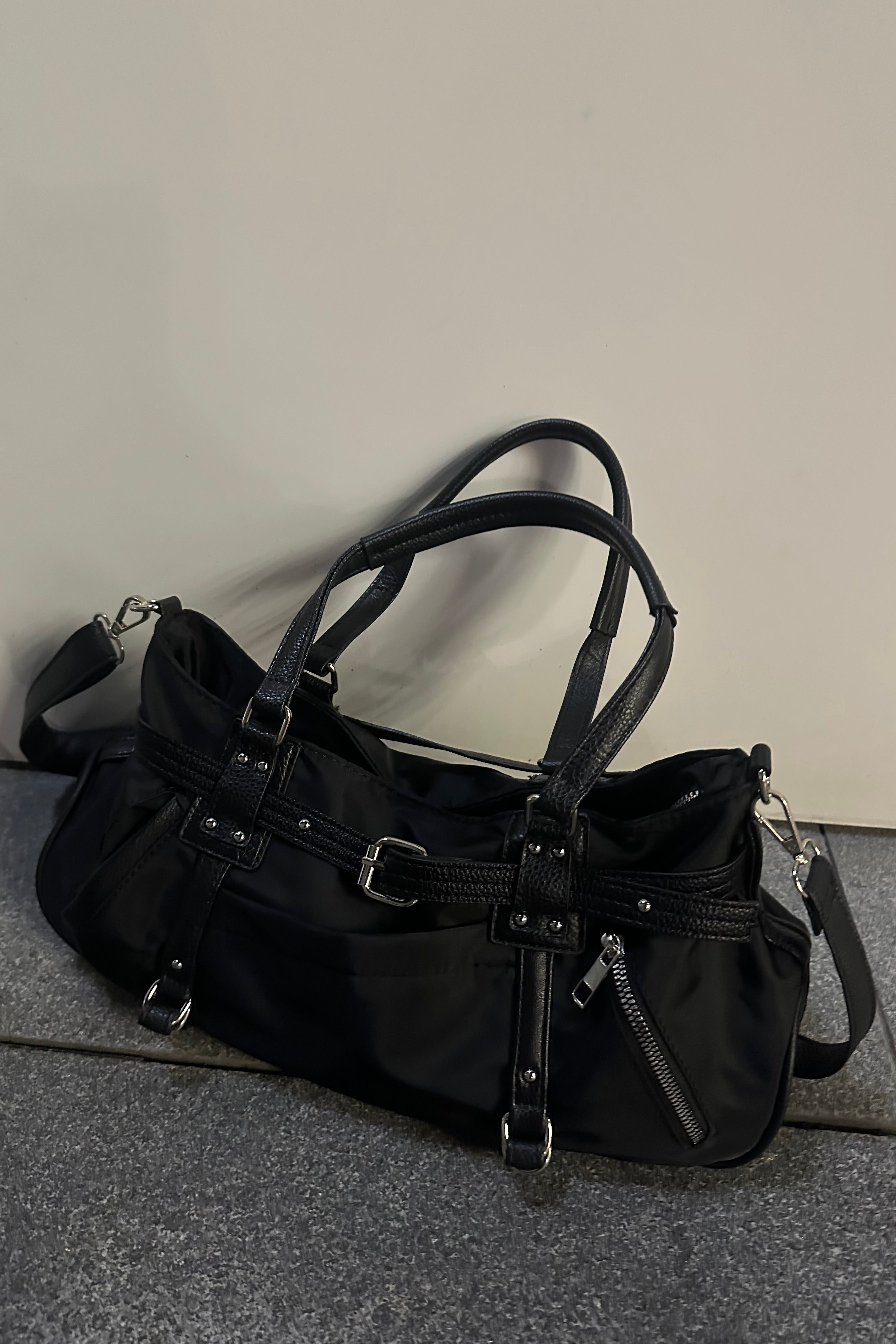 レザージッパーショルダーバッグ NA10176