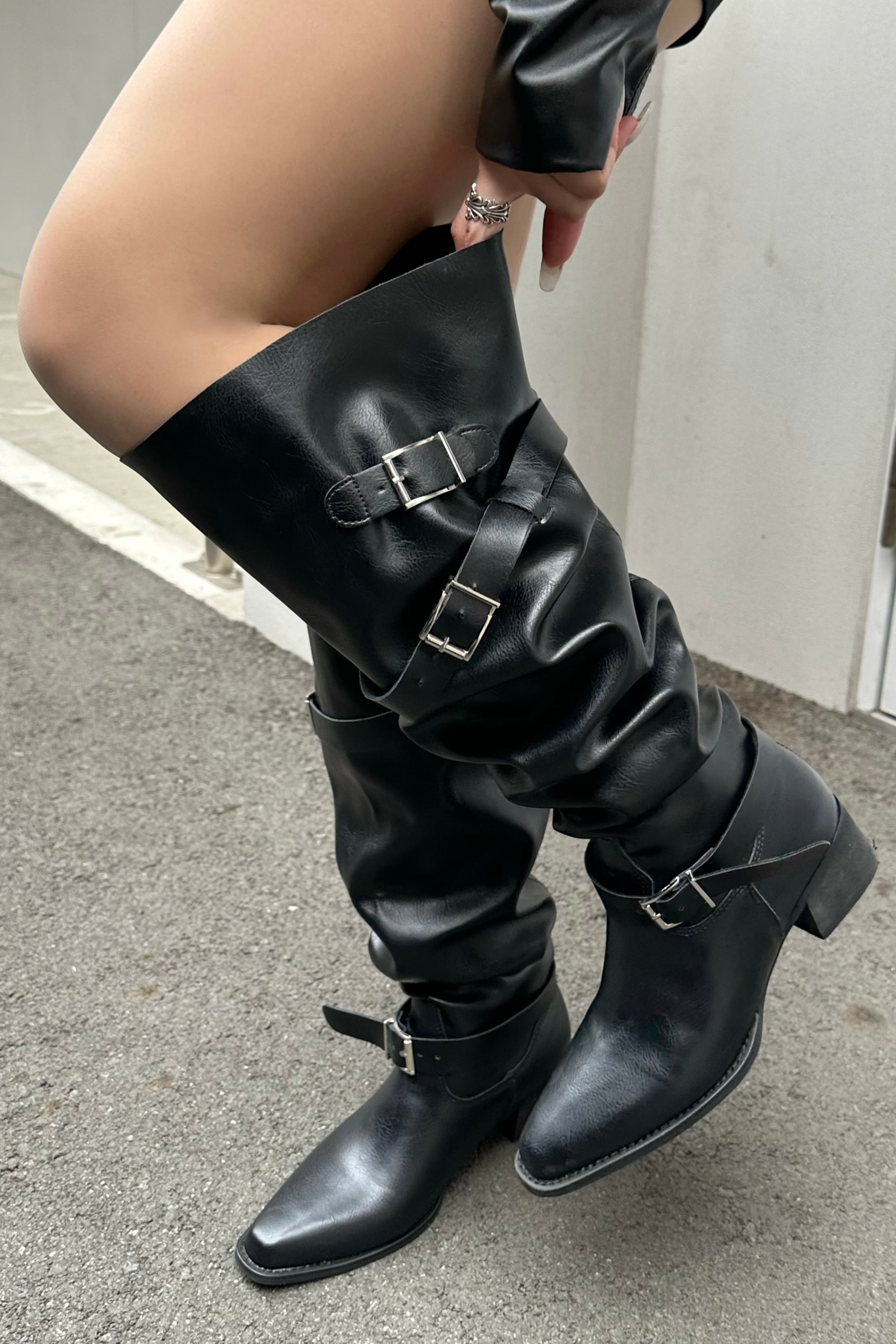 ハイカットベルトブーツ NA10412