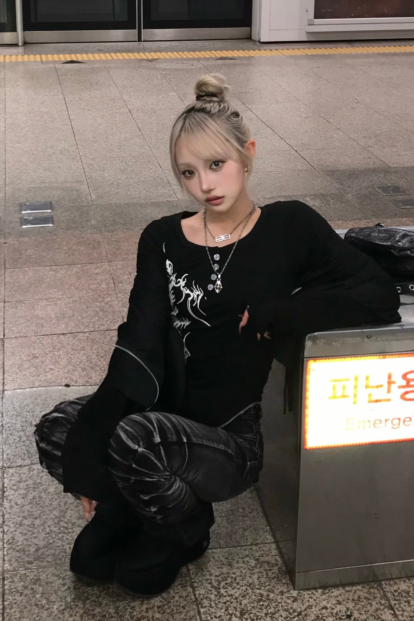 ロゴプリントスリムトップス NA10419