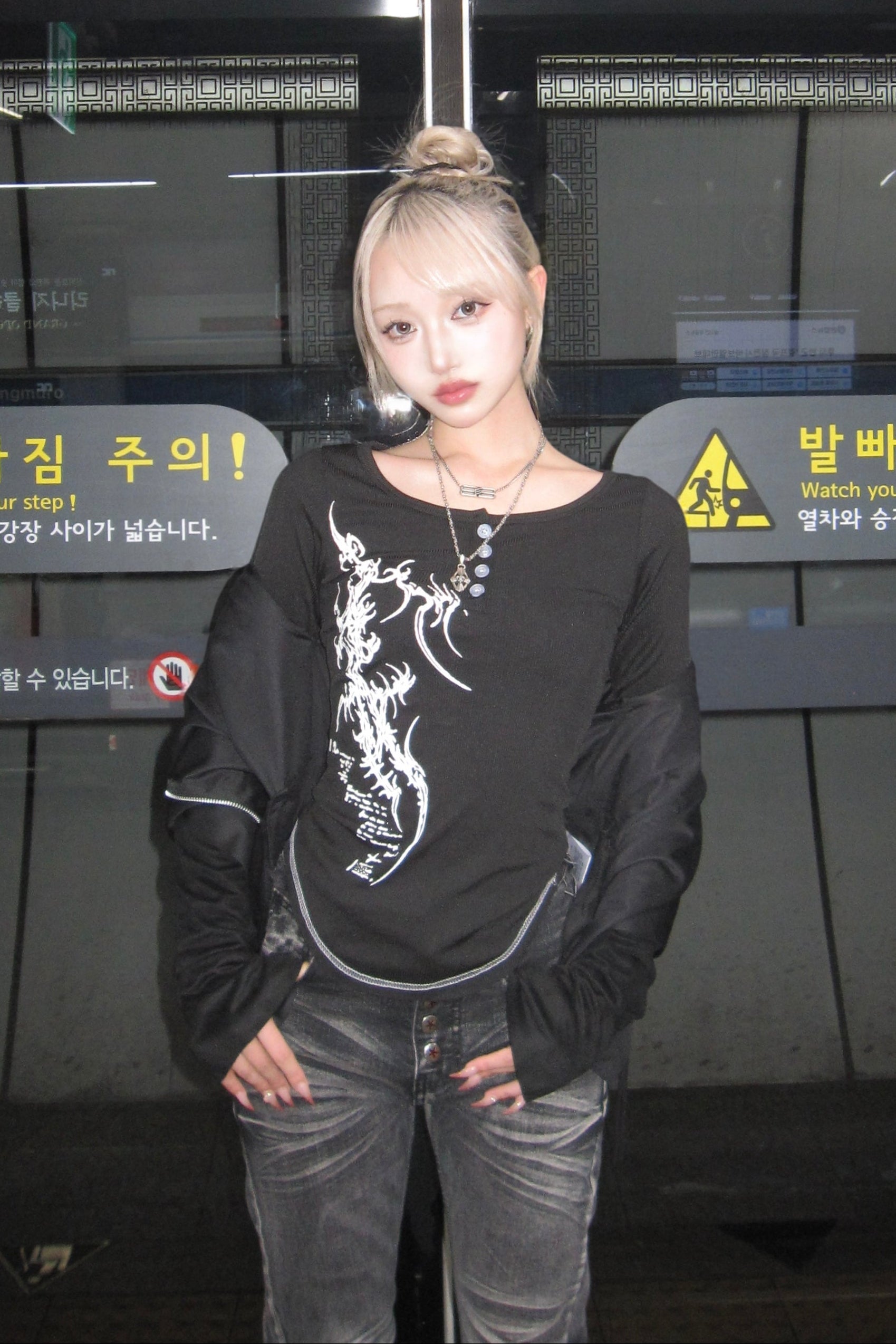 ロゴプリントスリムトップス NA10419