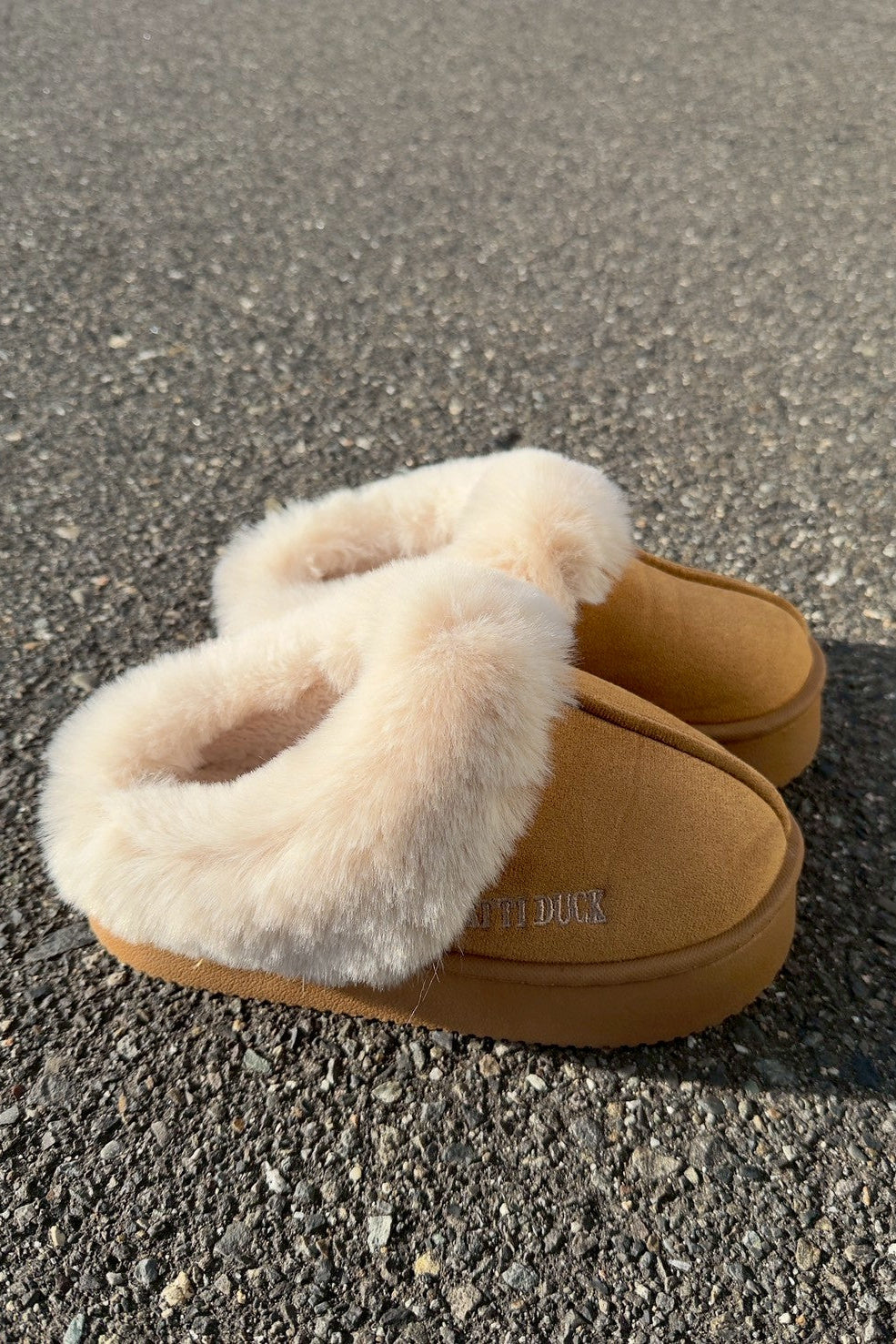 モコモコフラットシューズ NA10032