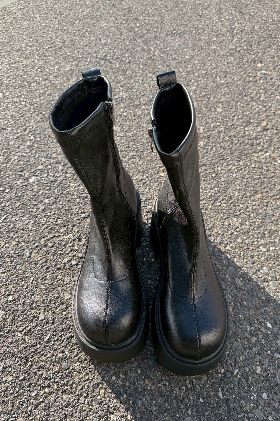 ミッドレングスブーツ NA10040