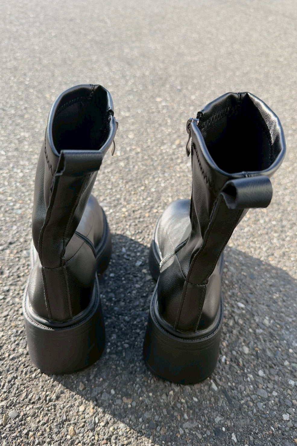 ミッドレングスブーツ NA10040