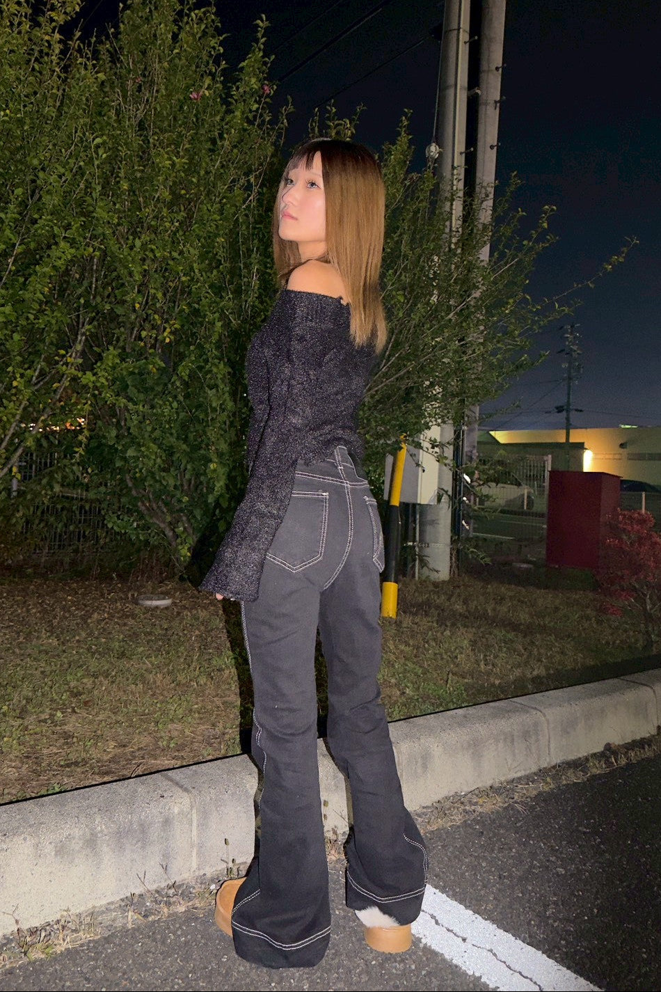 クロップドオフショルダメージニット NA10116