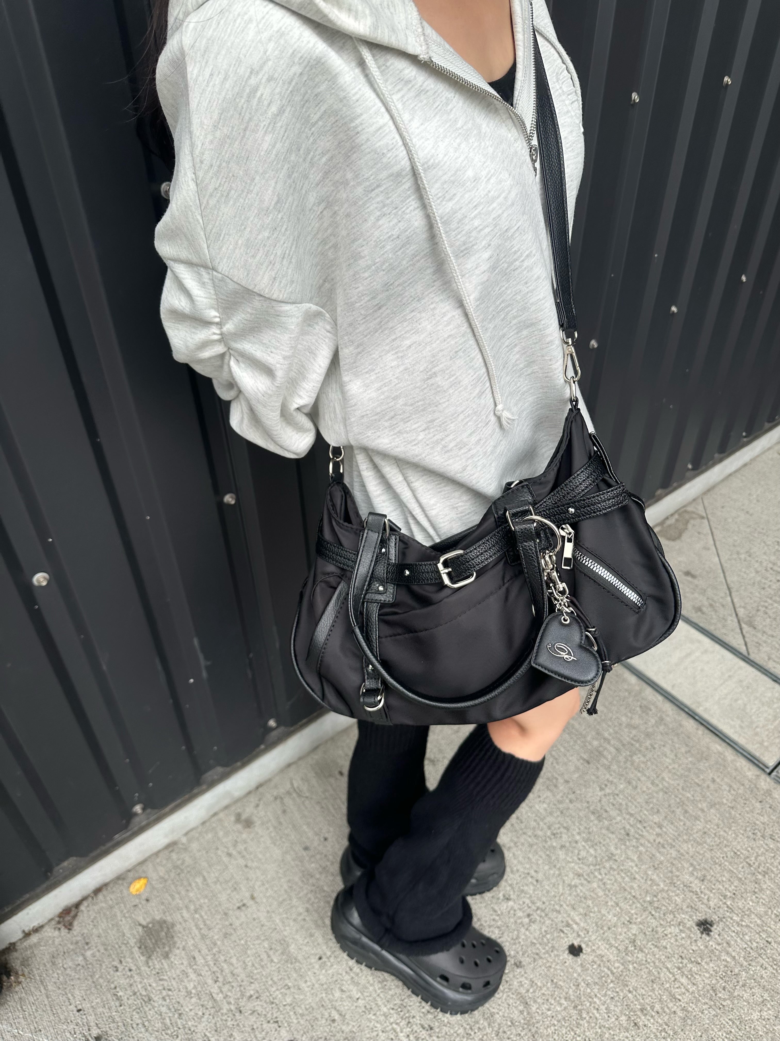 レザージッパーショルダーバッグ NA10176