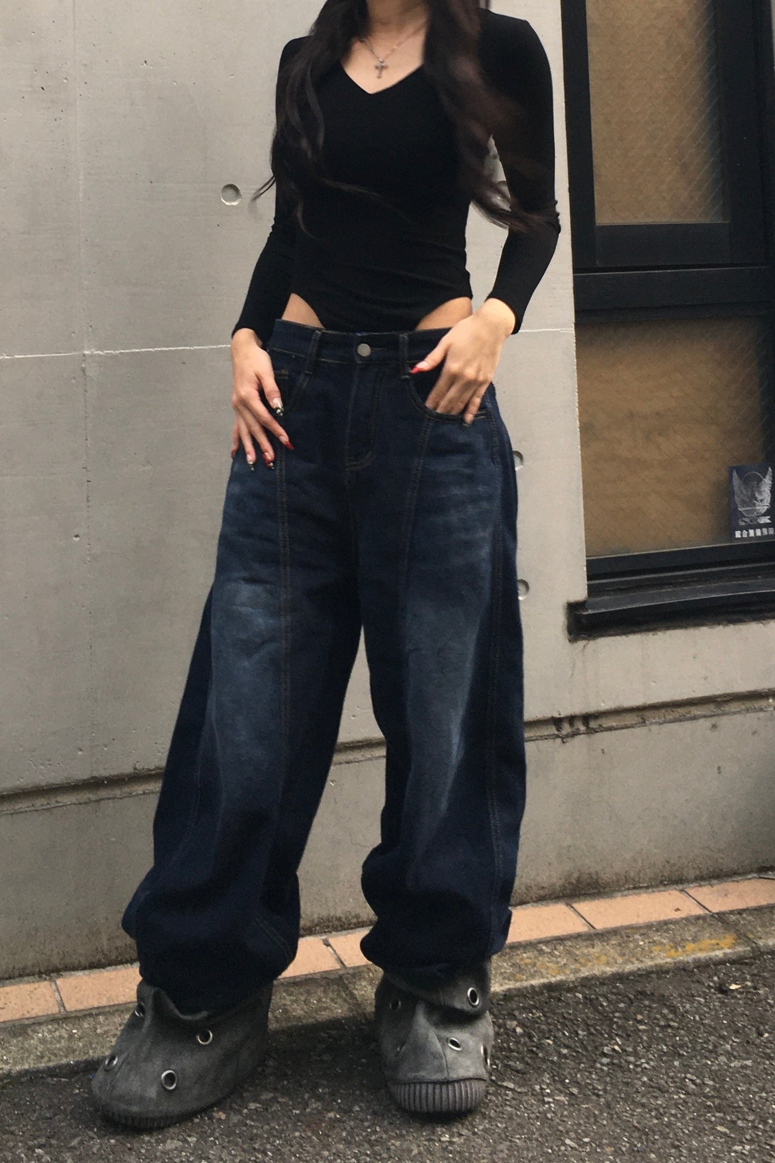 バックロゴワイドパンツ NA10743