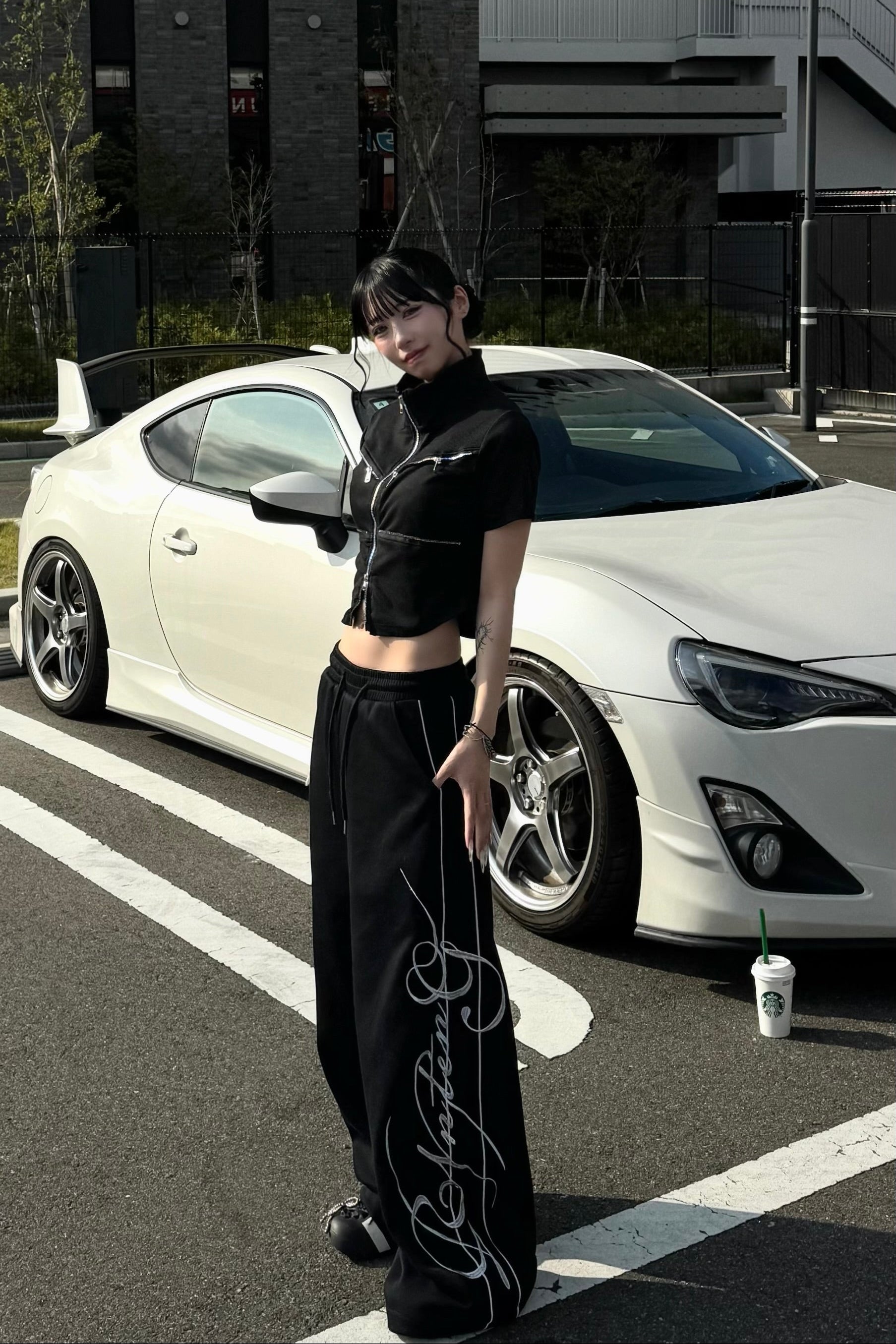 サイドラインレタリングワイドトラックパンツ NA11020