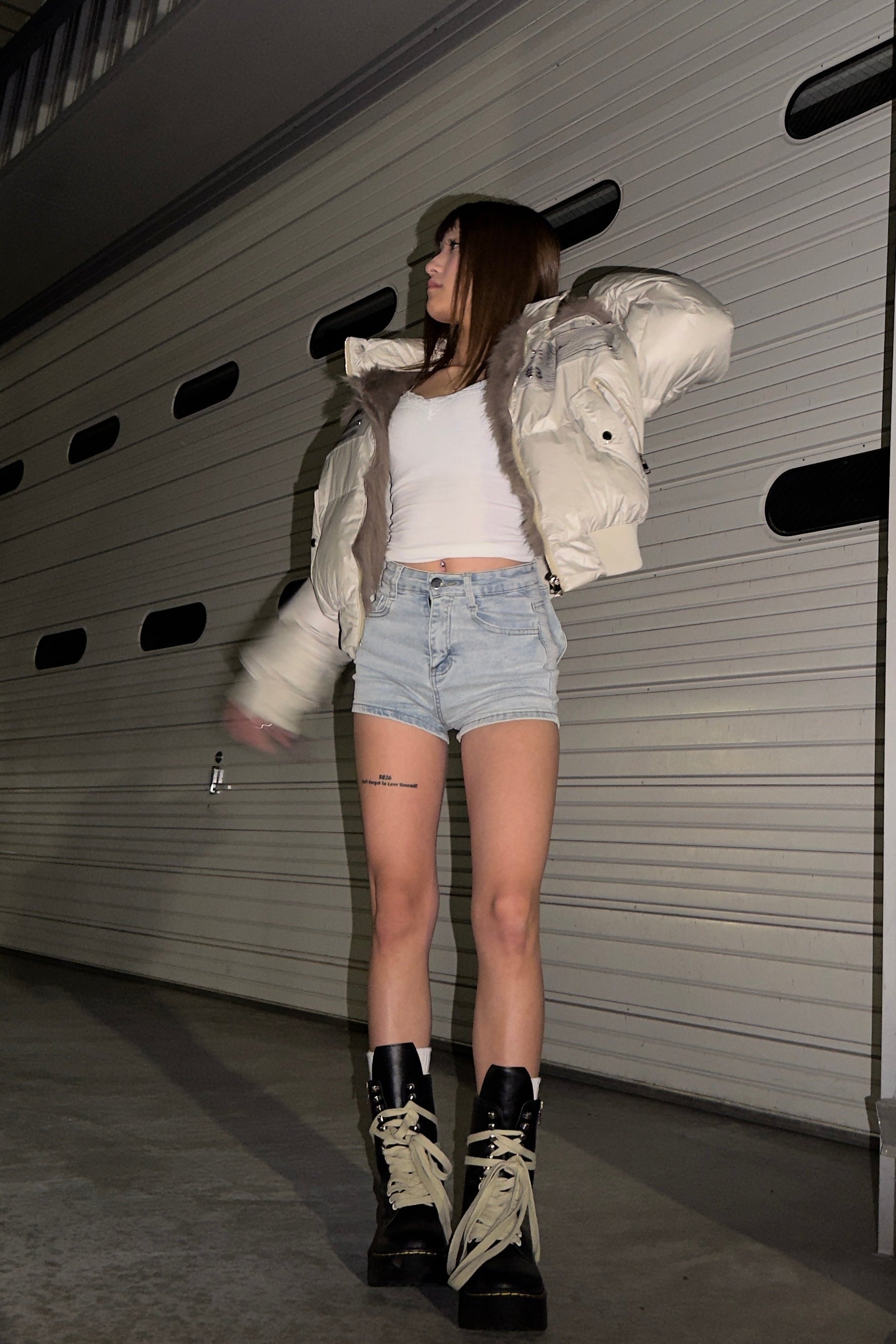 ホワイトファーダウンジャケット NA10033