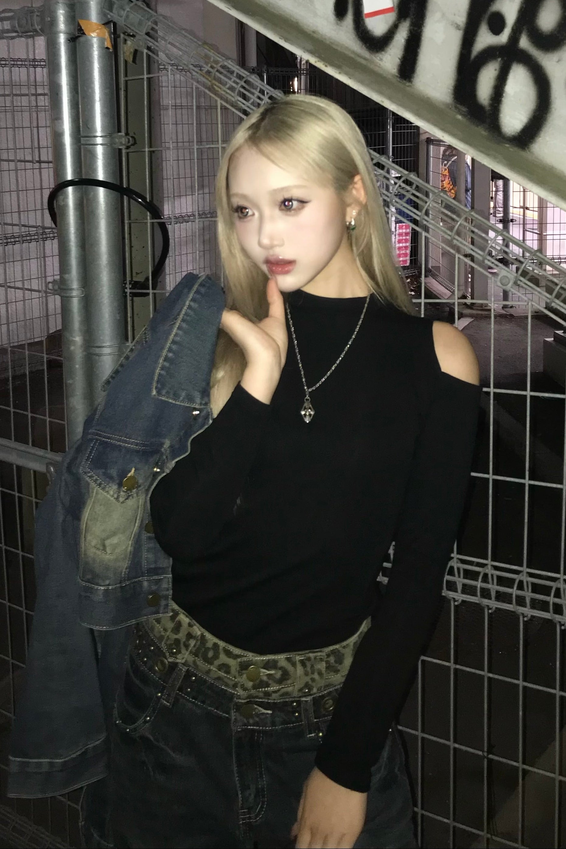 タイトオフショルトップス NA10418