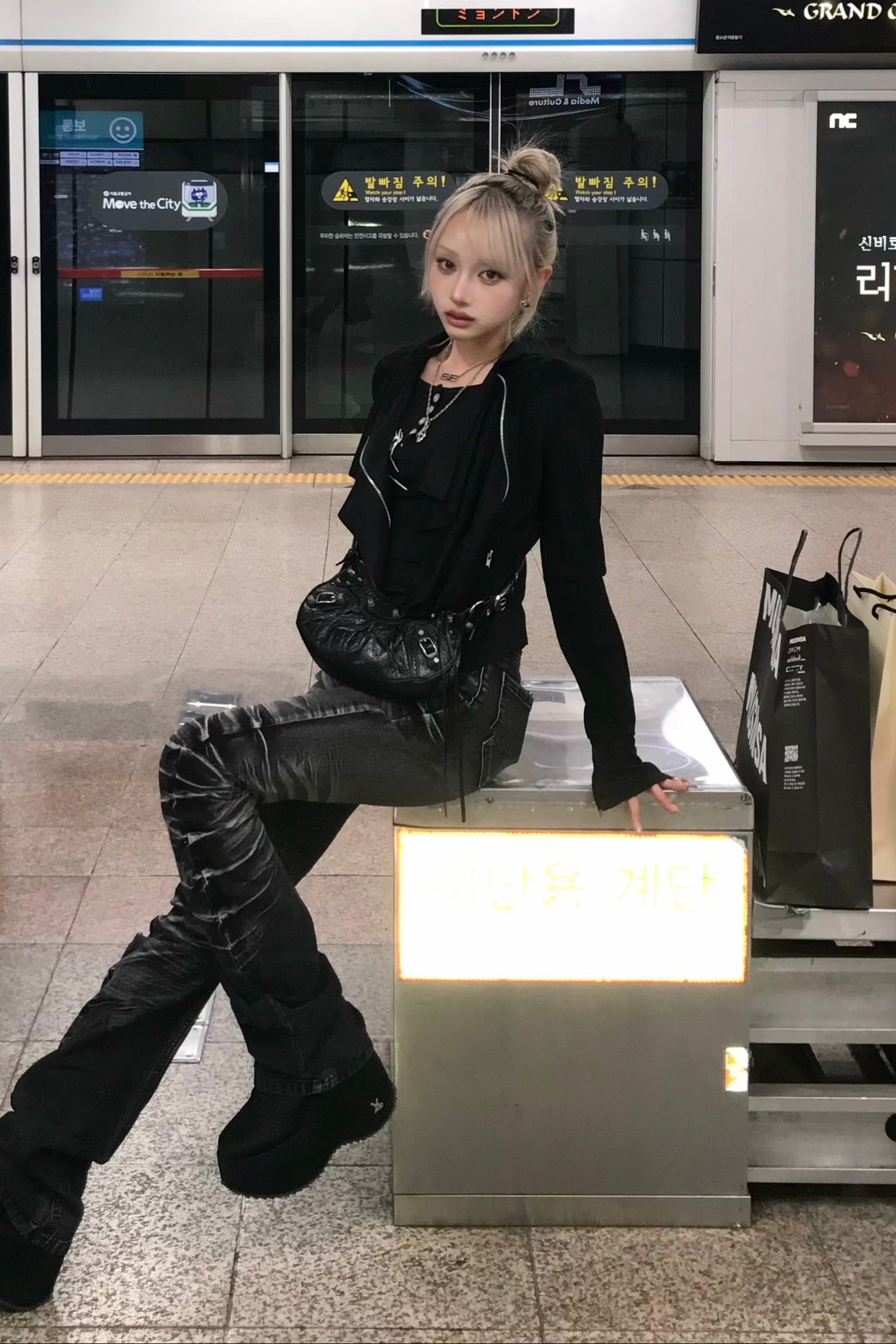 フリルデザインブラウス NA10402