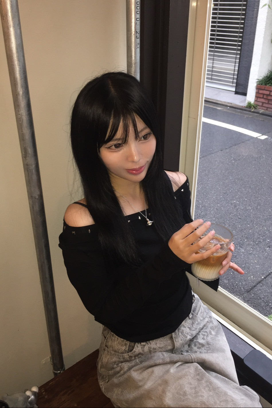 スタッズオフショルダートップス NA10094